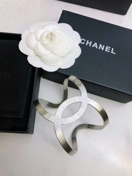 Picture of Chanel Bracelet _SKUChanelbracelet1006462673